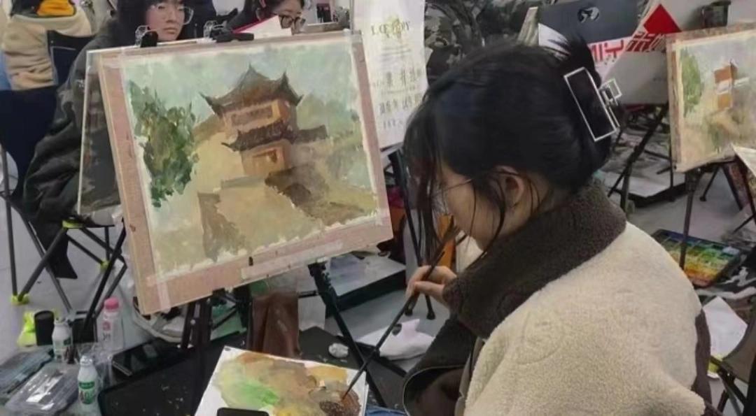 DƬ